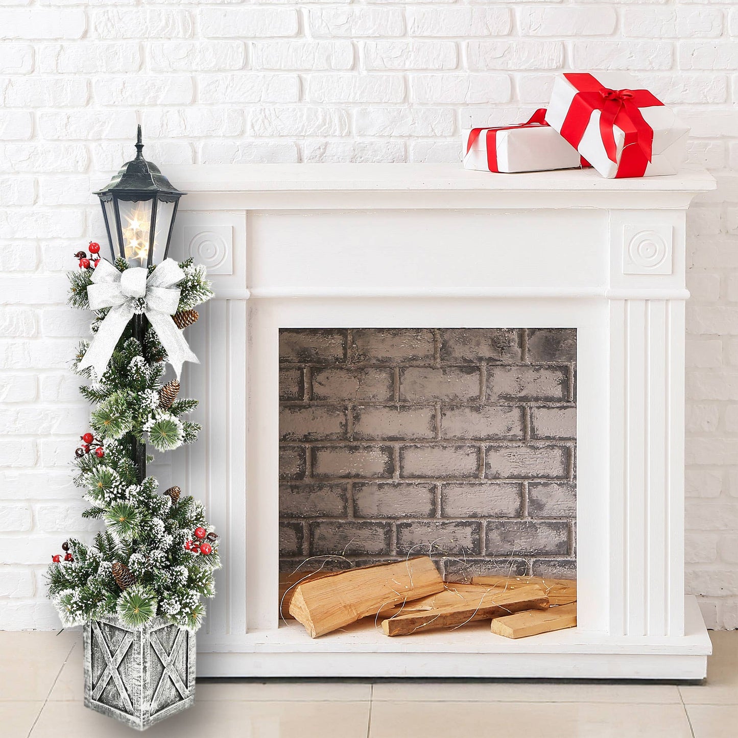 4' Needle Pine Lamp Post, 100 Tips, 50 UL Lights