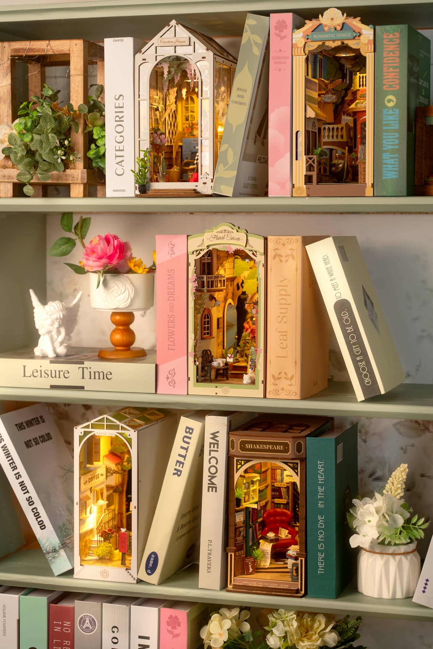 Floral Corner with Dust Cover