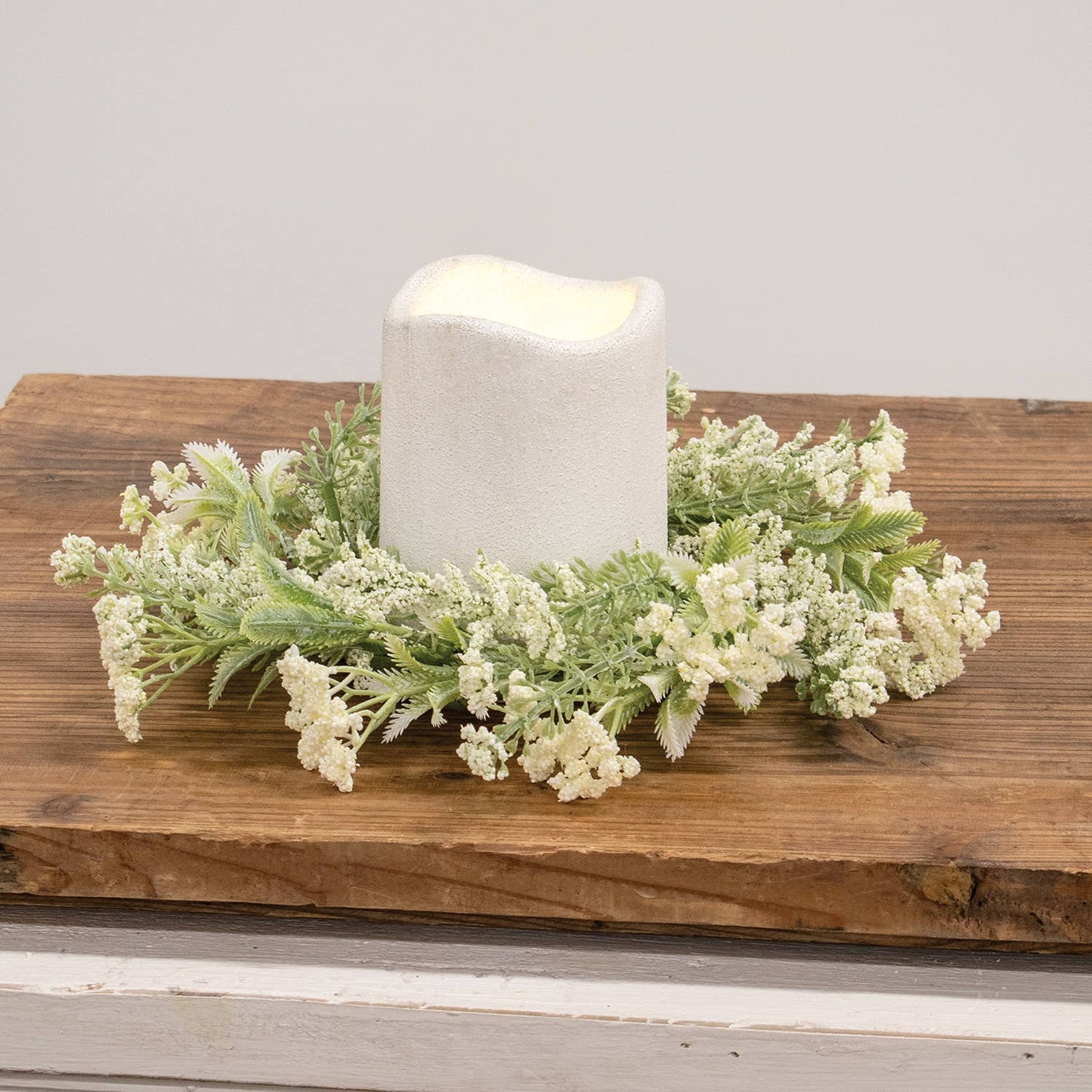 Delicate Cream Astilbe & Lace Candle Ring - 3.5"
