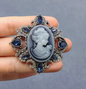 Vintage Noble Ladies Brooch