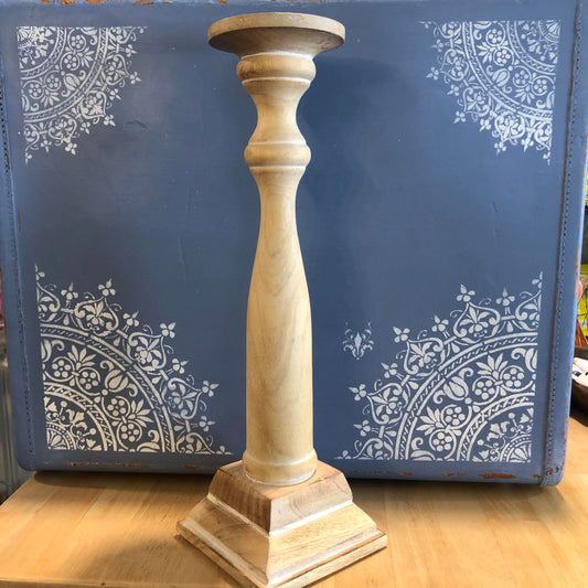 LG Manzanita Candleholder