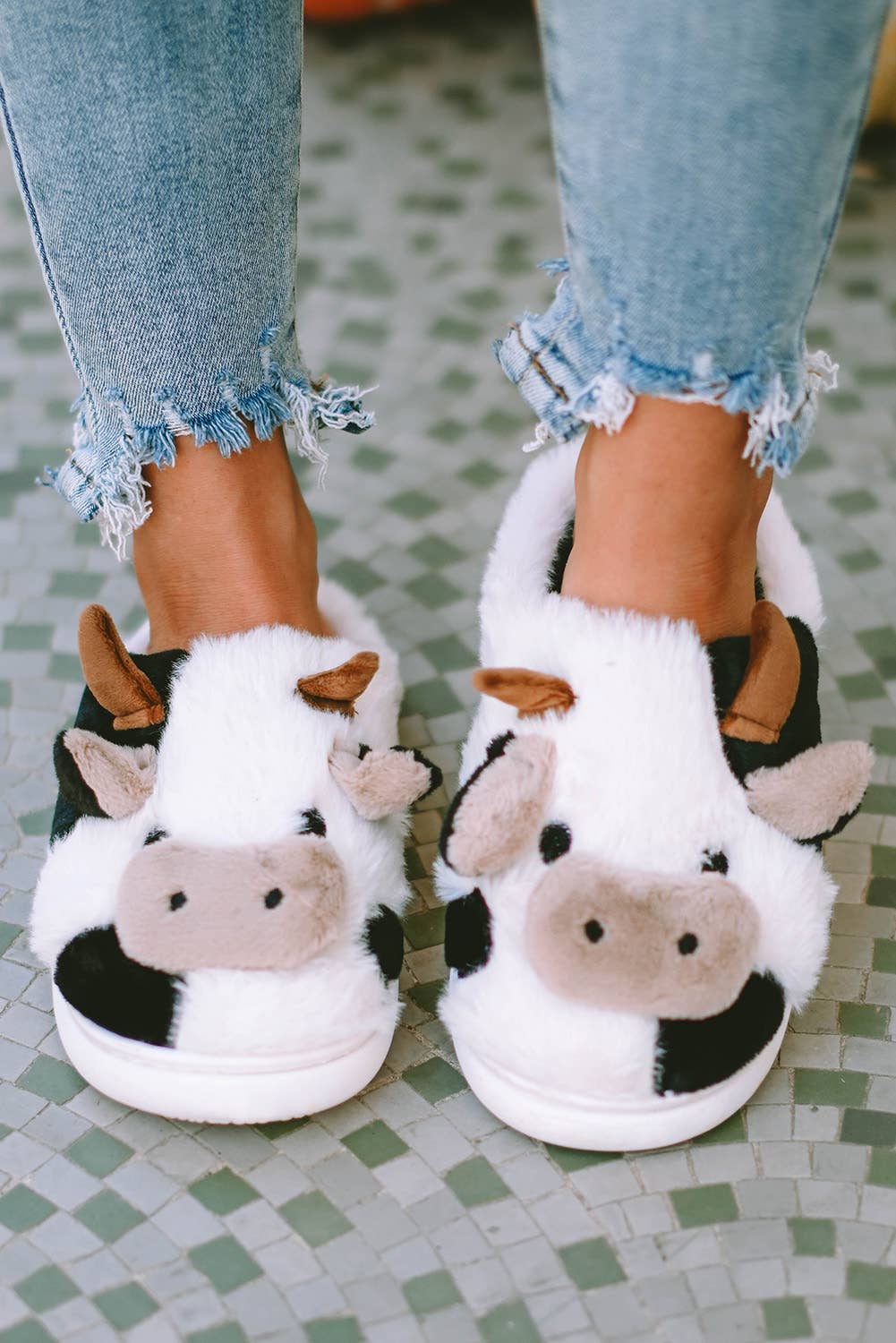 1 the Woman - Cartoon Animal Cow Plush Slippers