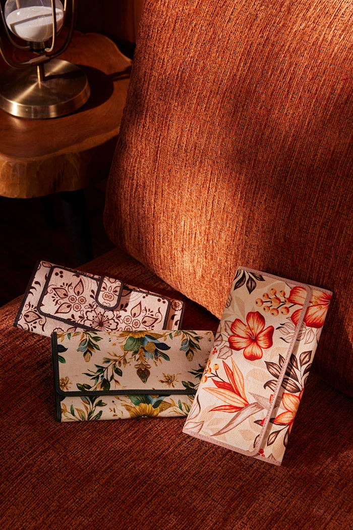 Vanilla Vine Woven Wallet in Sepia Bloom