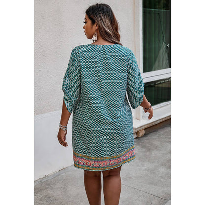 Plus Size V Neck Printed Loose Fit Midi Dress