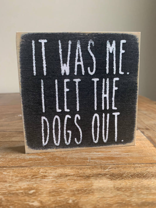 4X4-146 Let Dogs Out