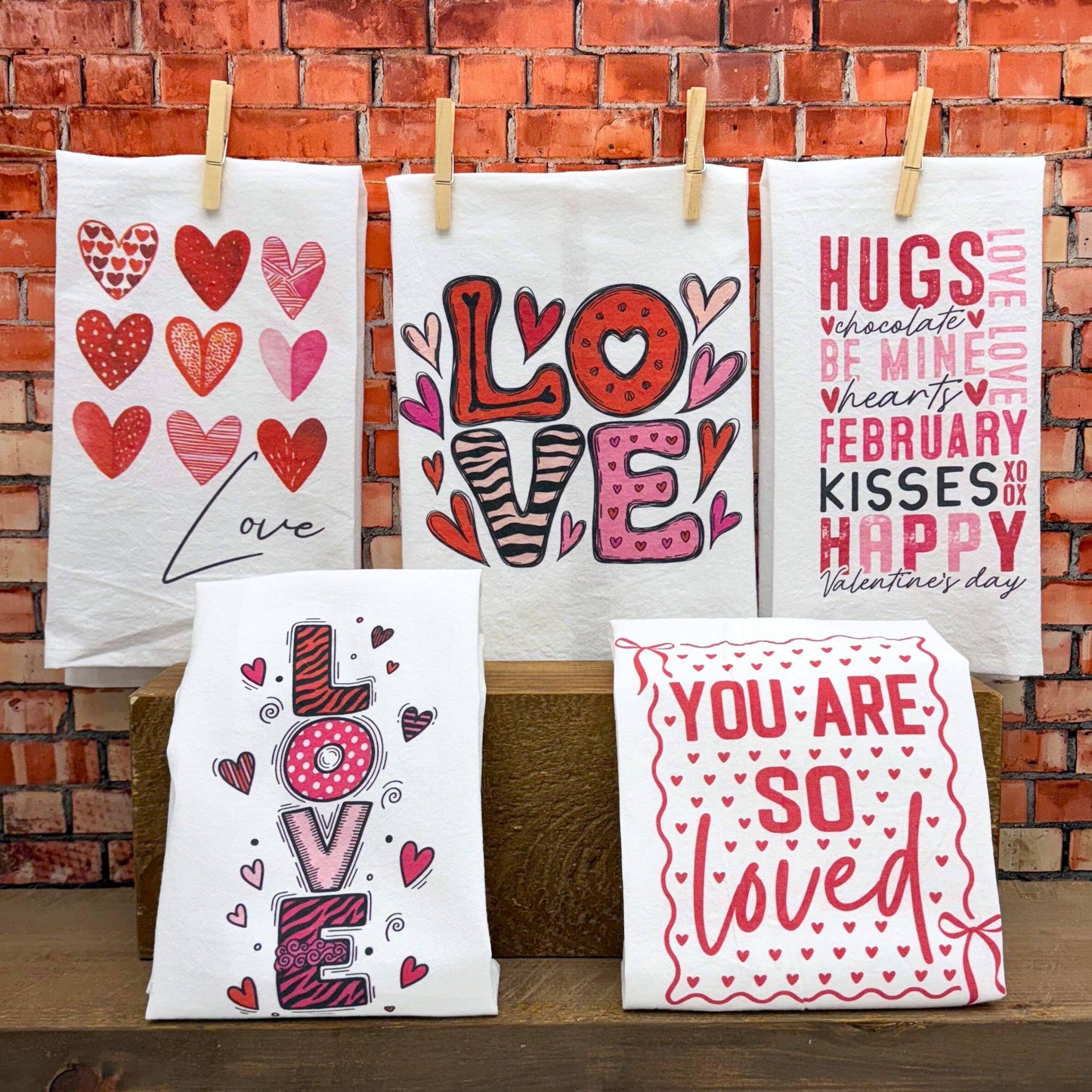 Love With Heart Pattern Valentine's Day Tea Towels